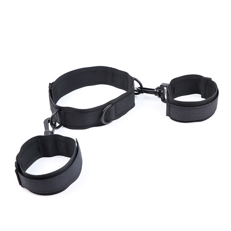 Sujeciones de muñeca OHMAMA FETISH con collar