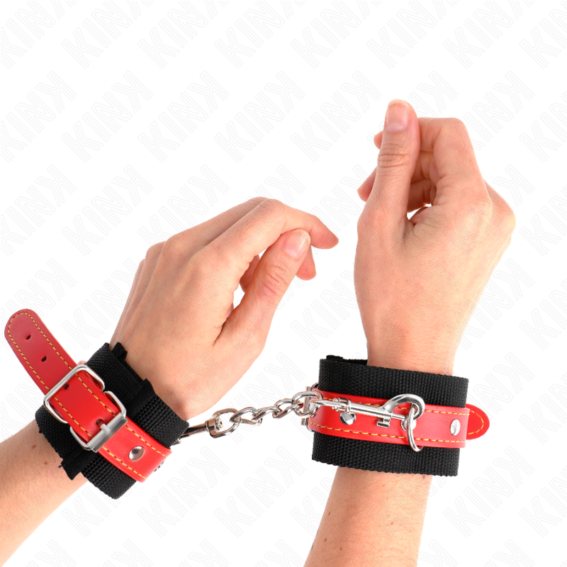 Esposas KINK de nailon con detalles de cuero sintético rojo